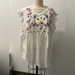 Embroidered Floral White Top